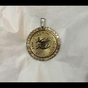 Gemini Astrology Zodiac Pendant w/ 33 Rhinestones